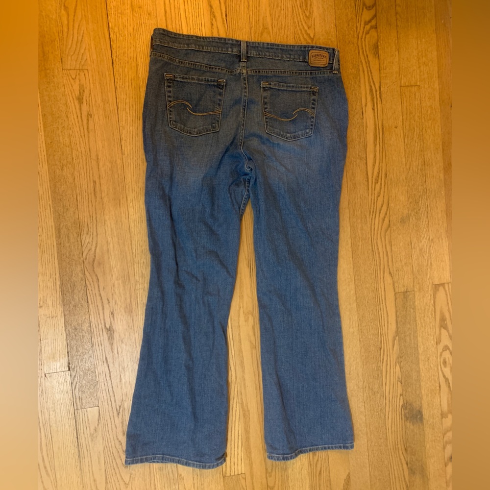 Low Rise Bootcut Levi’s 👖 🤠 - Picture 11 of 12